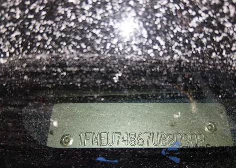 2007 Ford Explorer Eddie Bauer из США, поврежденный, VIN 1FMEU74867UB80909